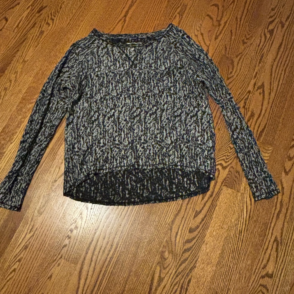 May Marc New York Patterned Long Sleeve top sz xl